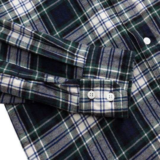 Plaid flannel cuffs and sleeve placket with two-button design
