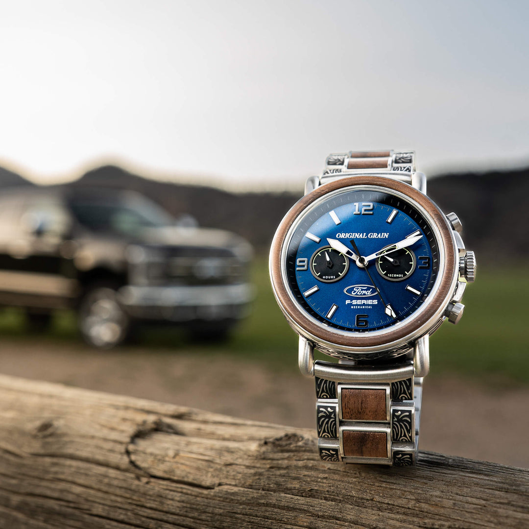 Chrono 44mm mechanical watch with wood bezel, blue dial, subdials, metal bracelet