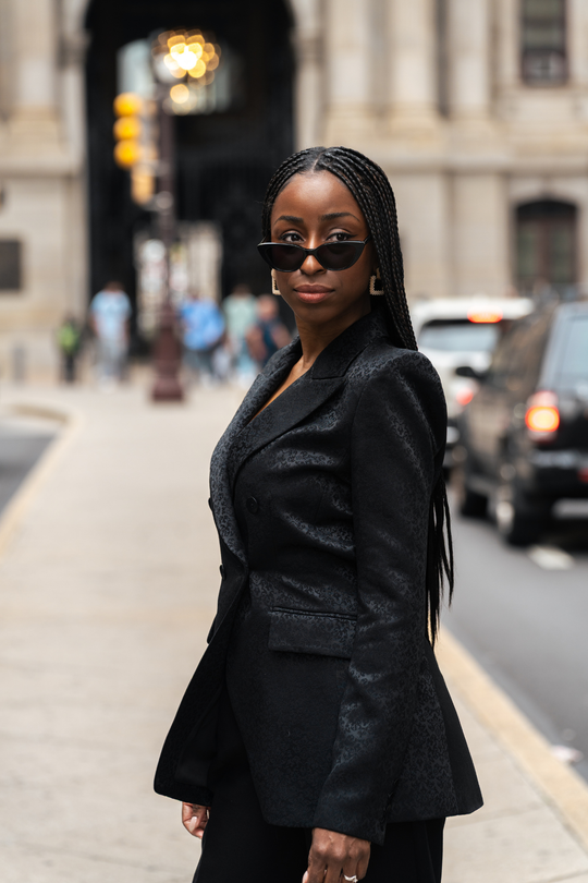 Premier Blazers: schwarzer Blazer mit Reverskragen und taillierter Knopfleiste