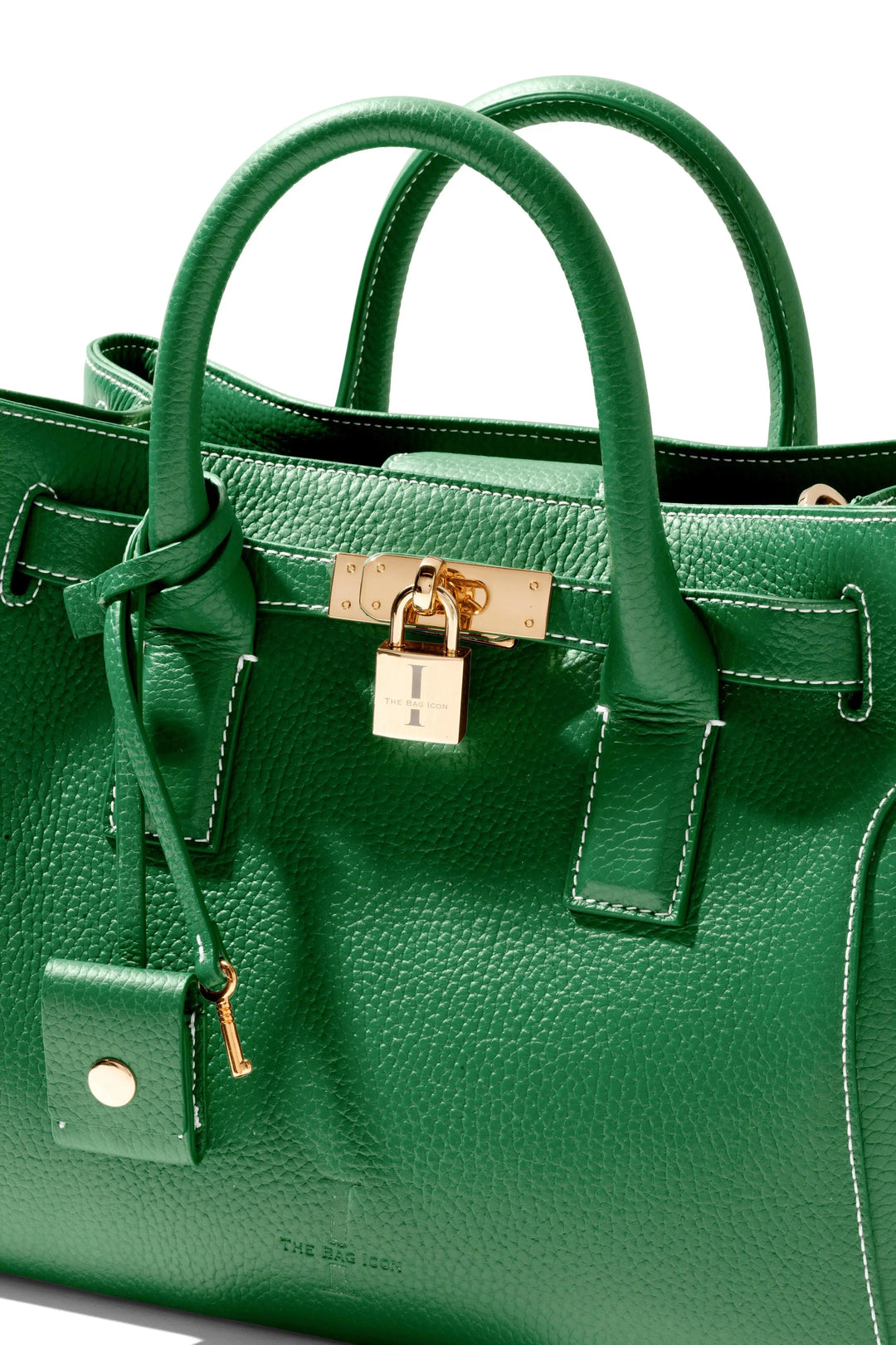 THE SHARON CLAUDIA: bolso verde textura granulado, colgante con llave y herrajes dorados