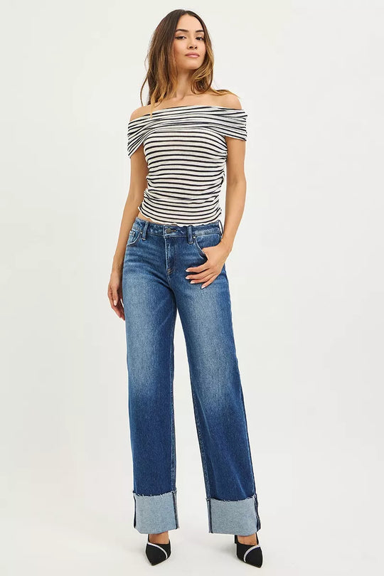 Dunkelblaue Wide-Straight-Jeans mit weitem Bein, Mid-Rise und Umschlag am Saum