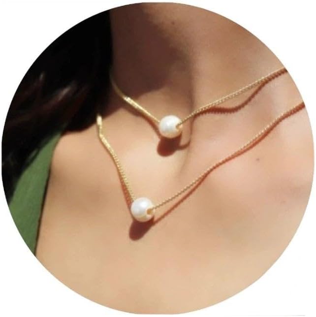 18K gold-plated curb chain with white freshwater pearl pendants, layered set