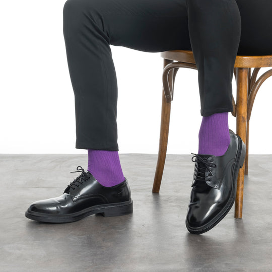 Men’s bamboo dress &amp; trouser socks in purple with subtle striped knit