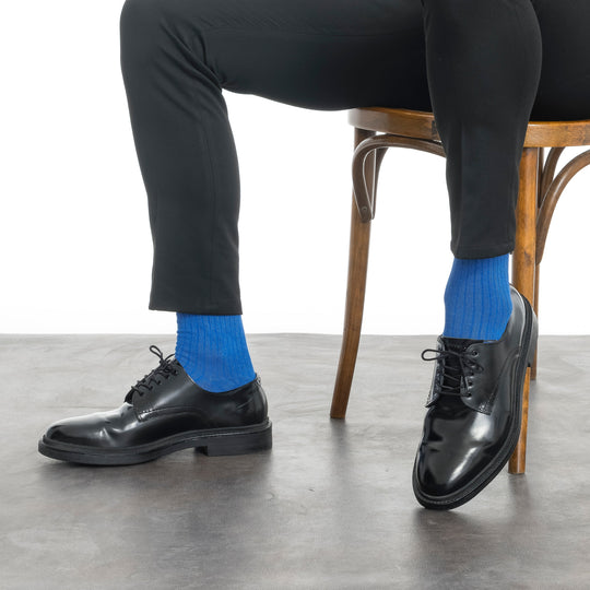 Men’s bamboo dress &amp; trouser socks in royal blue with subtle striped knit