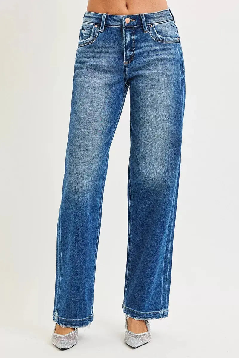 Jeans vorne, dunkelblauer Wide-Leg Fit mit Gürtelschlaufen und Knopfverschluss