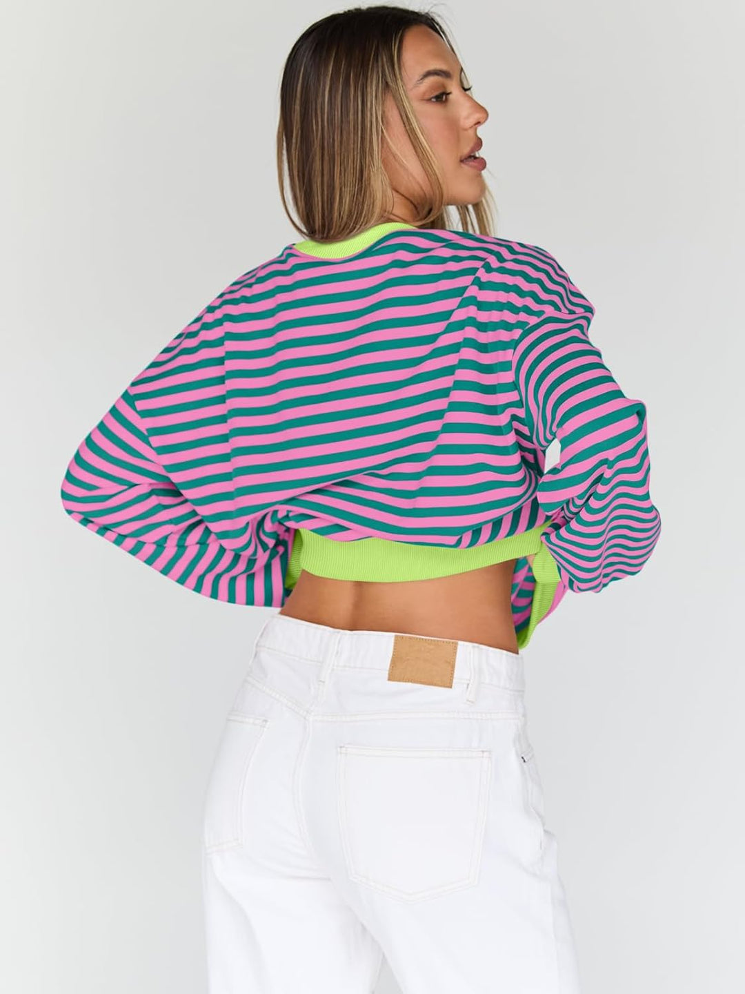 Gestreifter Pullover Oversize mit Rundhalsausschnitt, Pinkgrün, seitliche Ansicht