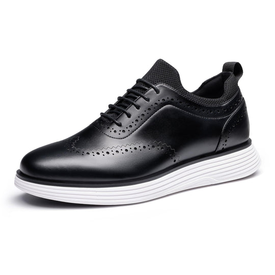 MaxFlex wingtip sneaker, black leather, side perforations, lace-up with white sole