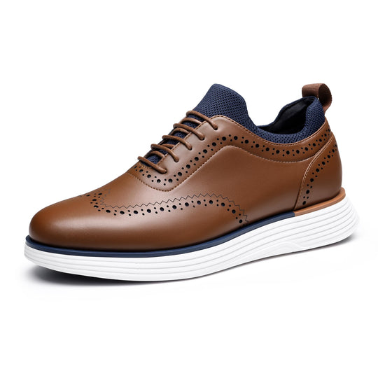 MaxFlex wingtip sneakers, brown leather-look with perforations and white-striped sole