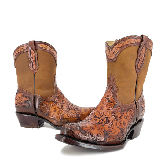 Women’s cowboy bootie in tan leather with floral handtooled toe and side panels
