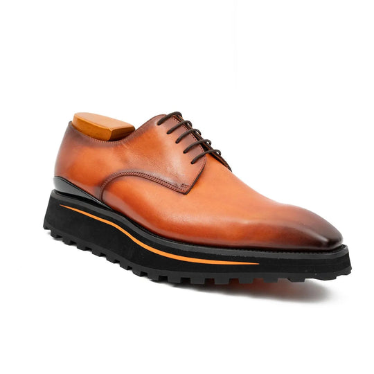 Brown calf leather derby shoes with lace-up closure and thick black outsole
