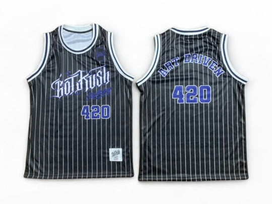 Creed Basketball Jersey dunkelblau mit weißen Streifen, „420“ und Art-Driven Schriftzug