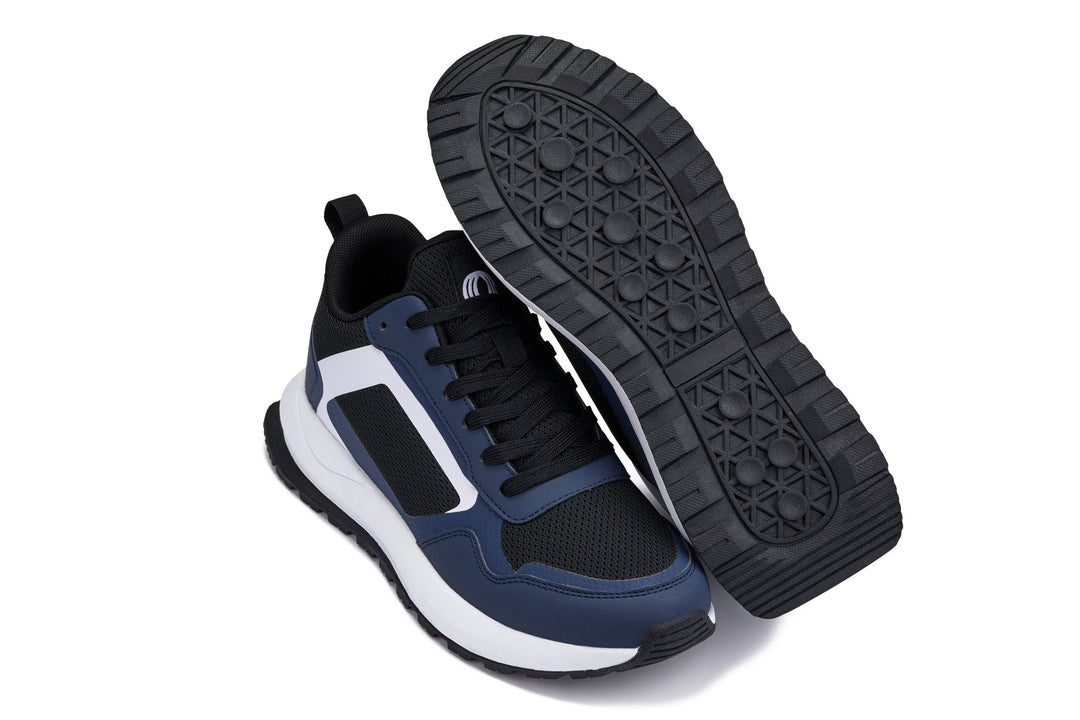 CALTO Q152 sneakers with outsole view, navy/black uppers and textured tread sole