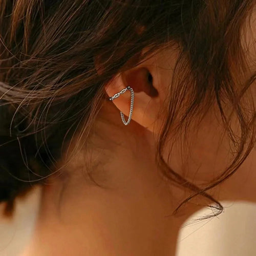 Silver tone chain ear cuff earring with small dangling teardrop
