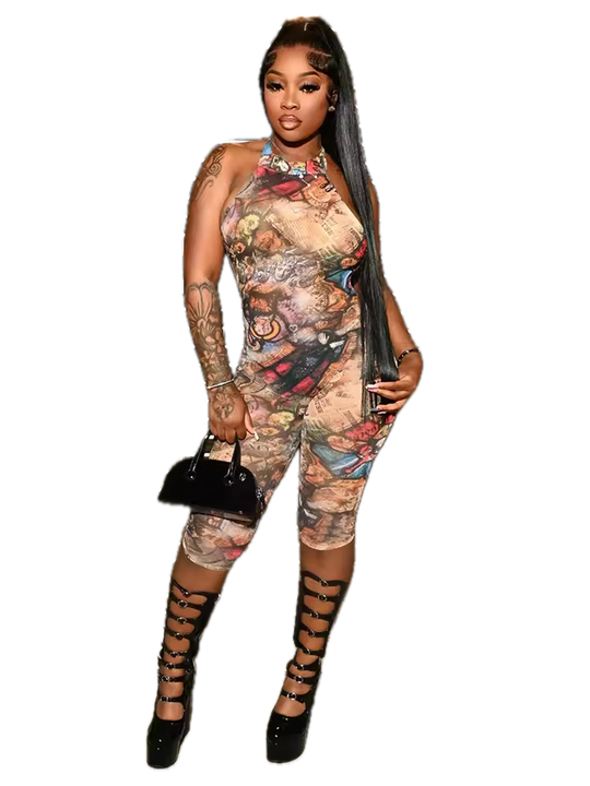 Renaissance Realm Romper Frontansicht, ärmelloser Halter-Overall mit buntem Collage-Print