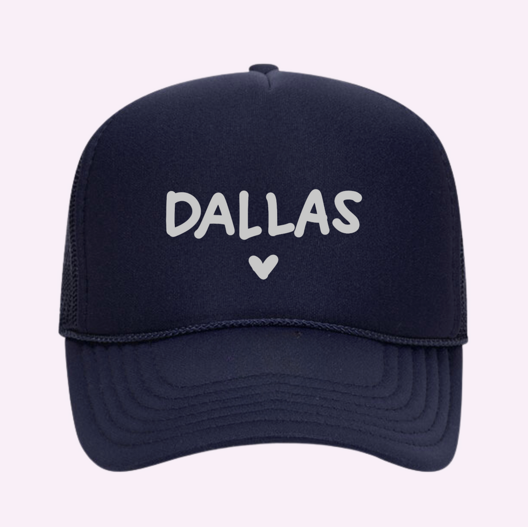 Trucker hat in Navy mit DALLAS-Schrift und Herz vorn