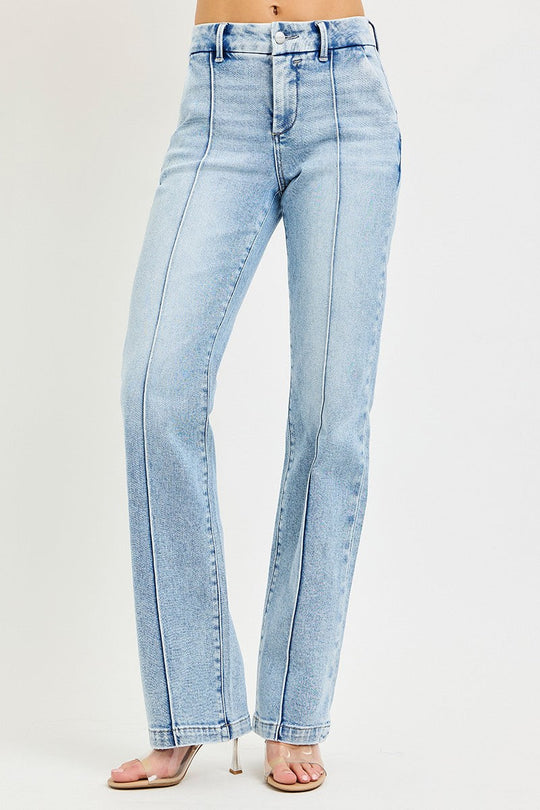 Light-wash straight jeans with high-rise waist, classic 5-pocket style and belt loops