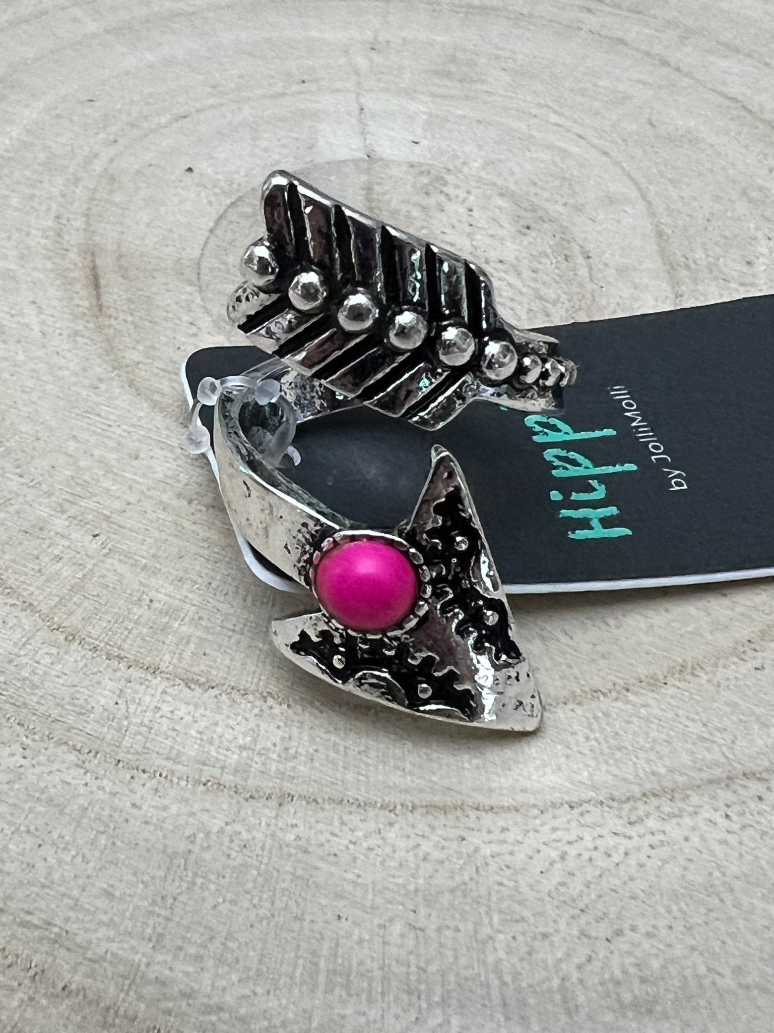 Arrowhead cuff ring with pink faux stone and silver-tone arrow detail