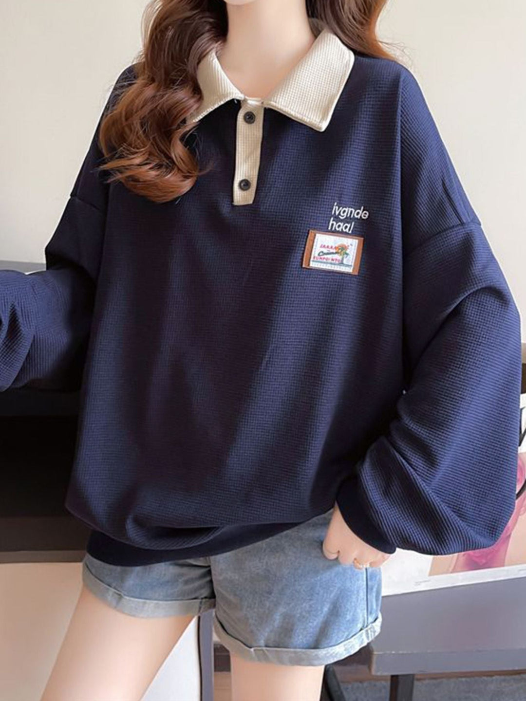 Contrast Collar Dropped Shoulder Sweatshirt