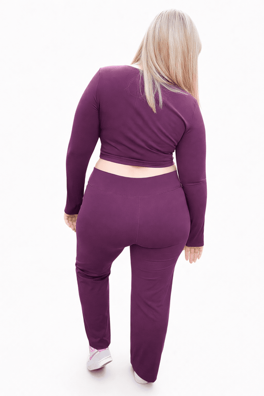 Leggings rectos ciruela vista trasera con bolsillos
