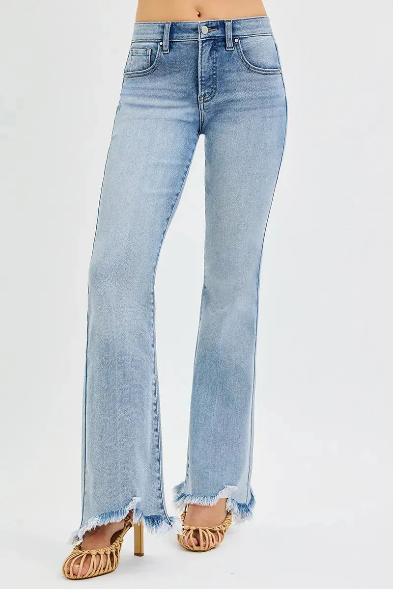 Jeans mit weitem Bein aus Denim, hellblau, Knopf- und Reißverschluss, Fransen