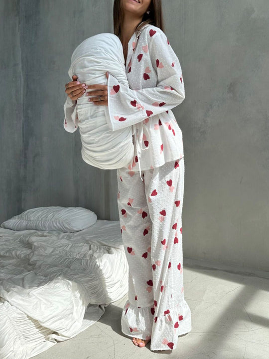Herzprint-Loungewear: langes Oberteil und Schlaghose, V-Ausschnitt