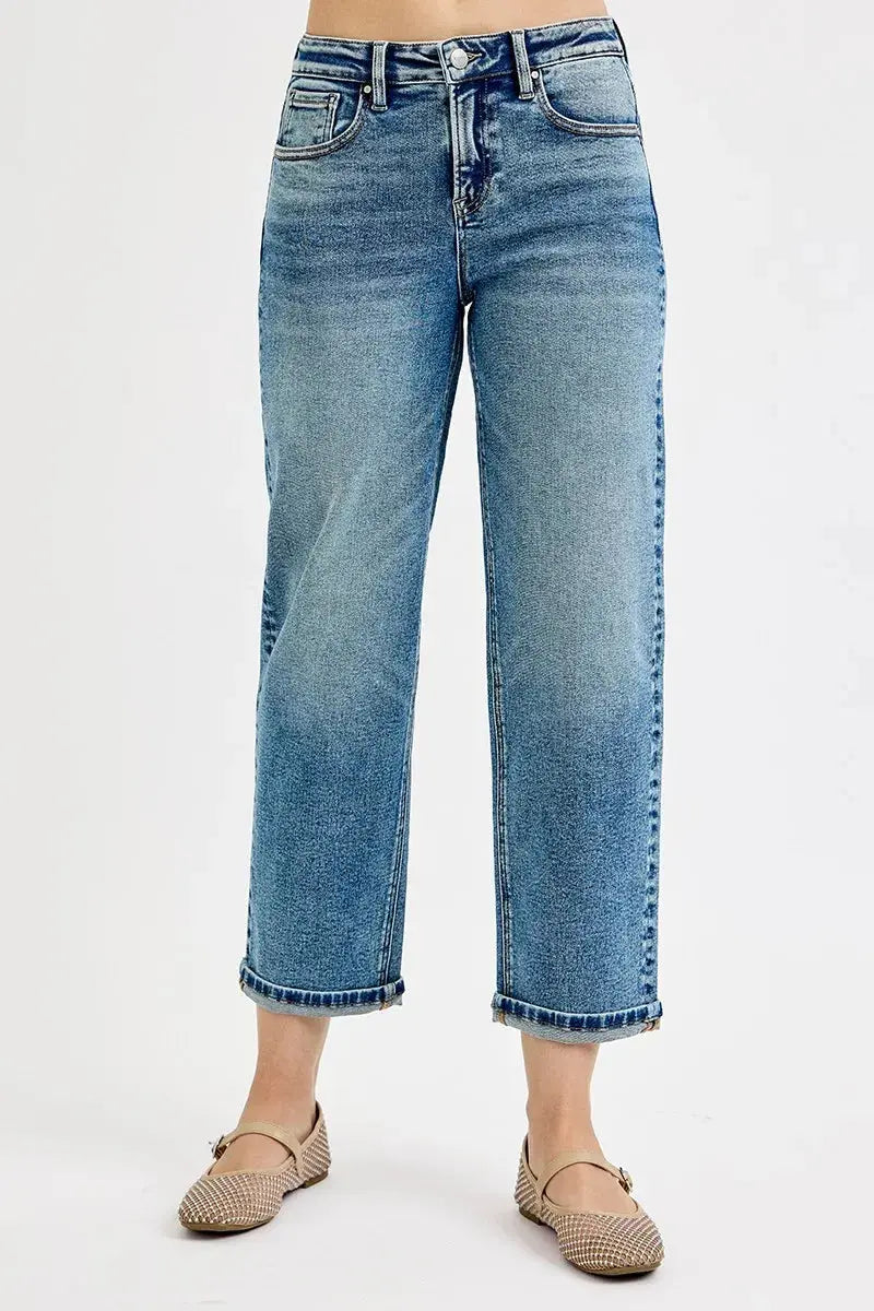 Jeans taille haute coupe boyfriend raccourcie en denim bleu moyen, poches et bouton