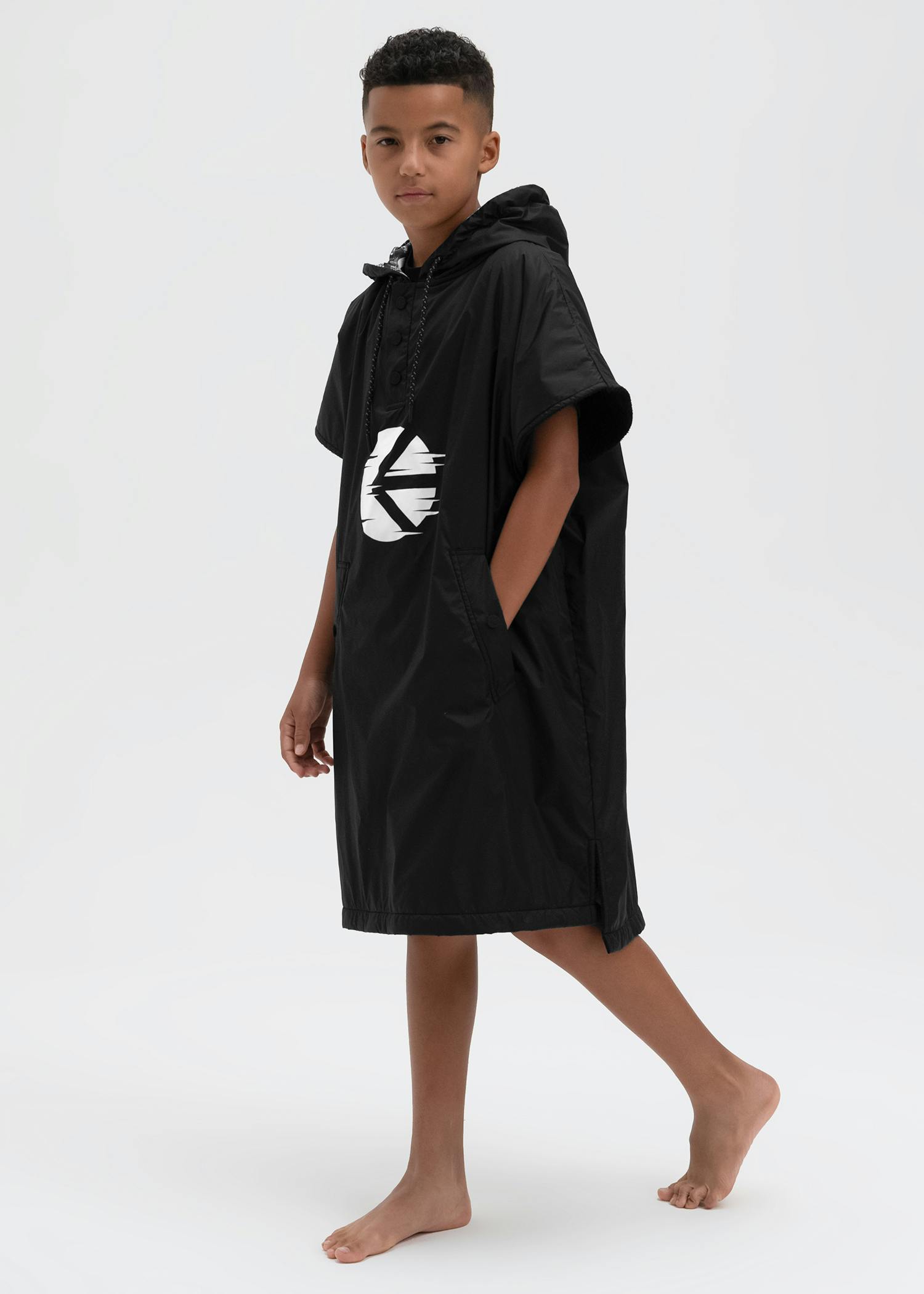 Kids changing poncho mit Kapuze, schwarz, Motion-Logo vorne