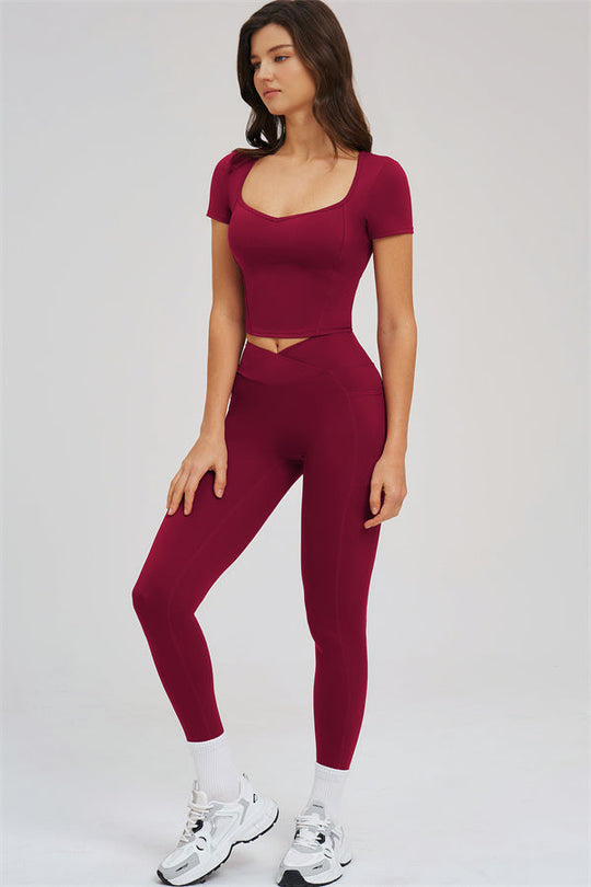 Burgundy square-neck crop T-shirt with high-rise leggings