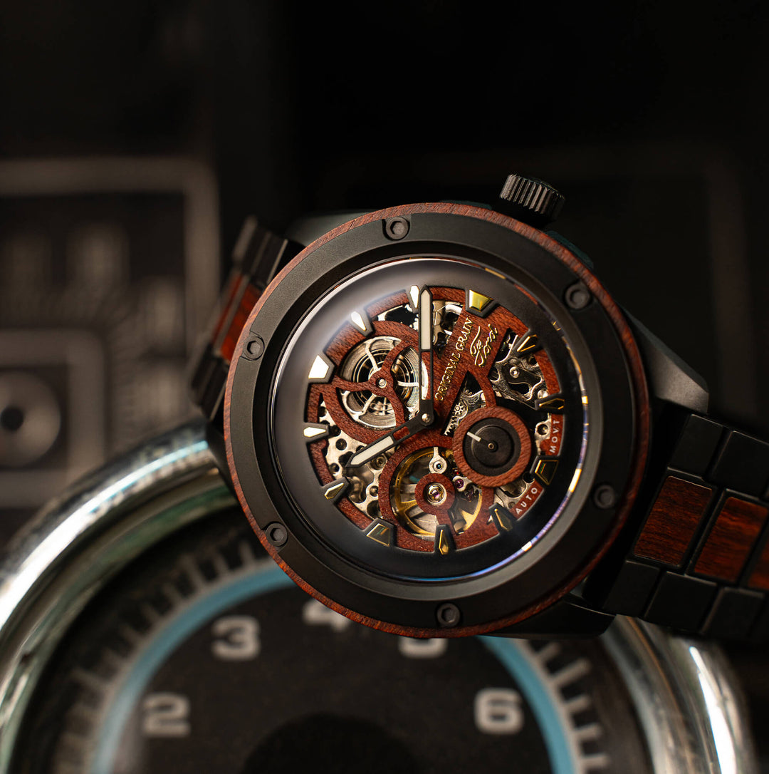 Heritage Rugged Automatic 44mm Automatik-Uhrwerk im Zifferblatt, schwarze Lünette