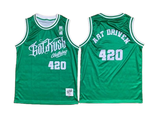 Creed Basketball Jersey grün mit weißen Zierlinien, „420“ vorne und „Art Driven“ hinten