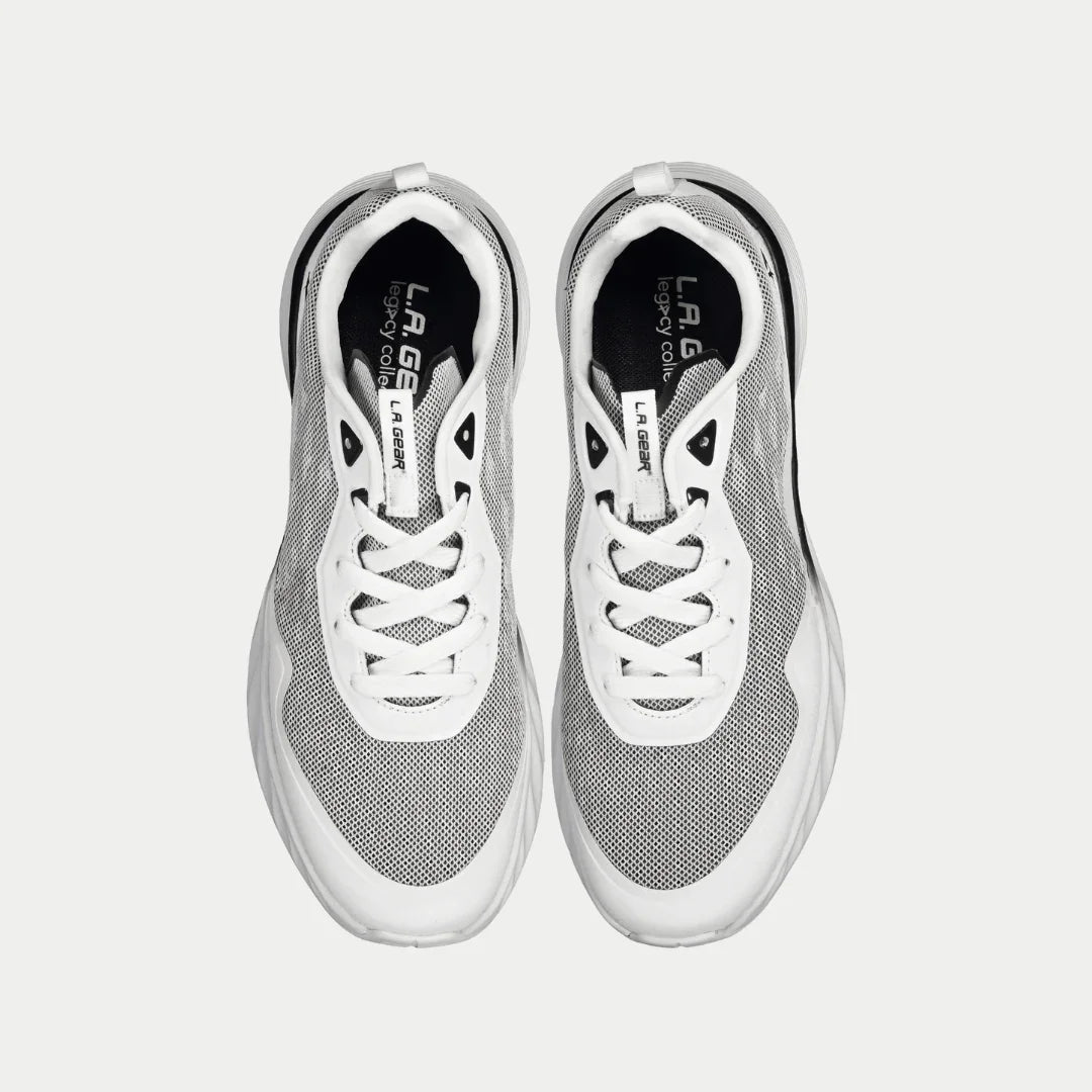 LA Gear Sneaker von oben, Paar in Weiß mit grauem Mesh und schwarzer Innenseite