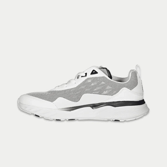 LA Gear Lowtop Sneaker für Herren, seitliche Ansicht mit Weißem Obermaterial und schwarzer Sohle