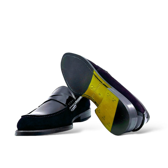 Damen-Loafer Profilansicht: gelbe Innensohle und schwarze Gummisohle