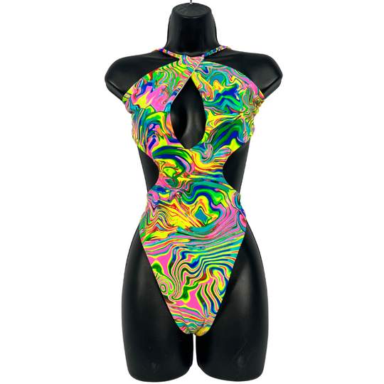 Vista trasera Crossed Body Suit: cuello halter con tiras, espalda abierta, estampado arcoíris