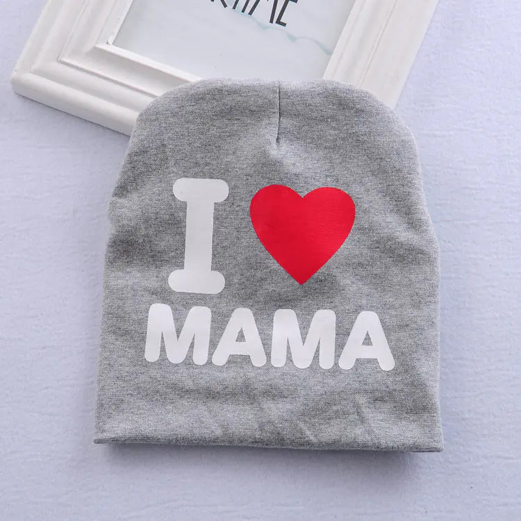 Graue Babymütze mit I ♥ MAMA Print, rotem Herz und weißer Blockschrift