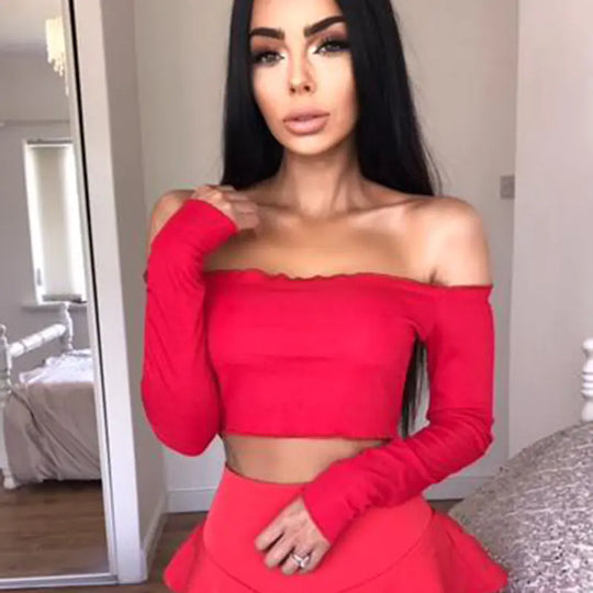 Off-shoulder long-sleeve T-shirt, red fitted crop top with off-shoulder neckline